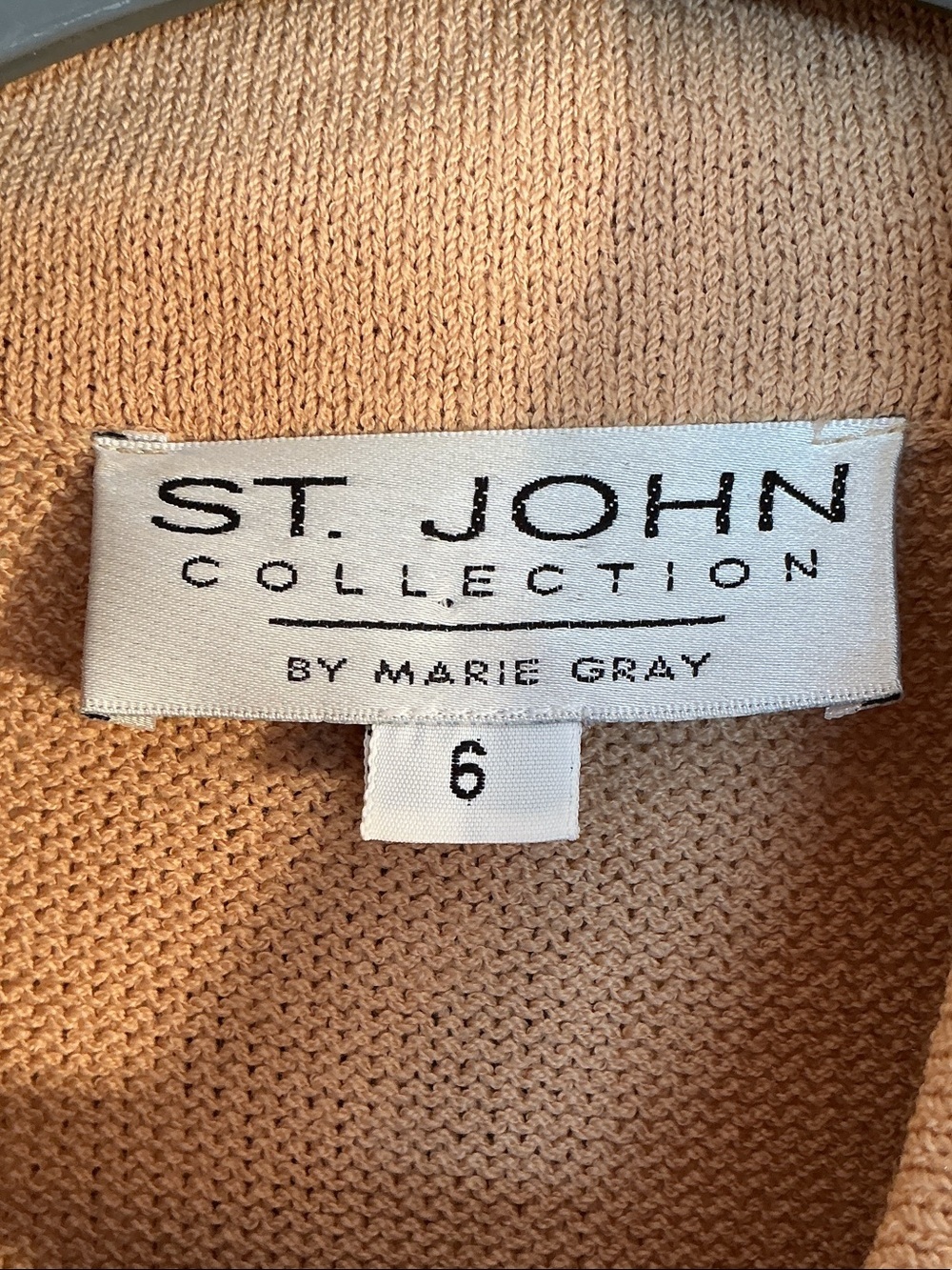 St. John Collection by Marie Gray Camel & Dark Navy Trim Knit Blazer Jacket Sz 6 - Picture 3 of 11